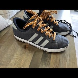 Adiadas sneakers